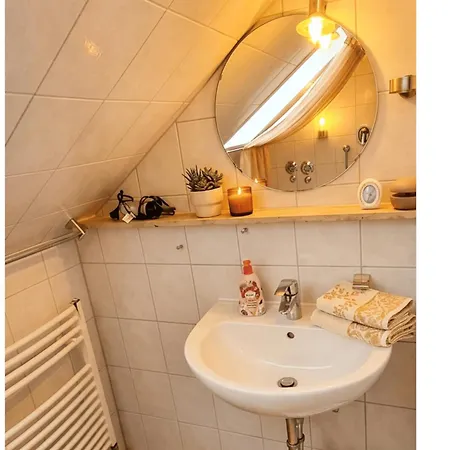 Zentrale Garage 4 Gaeste Stuttgart Glorystay Apartment *